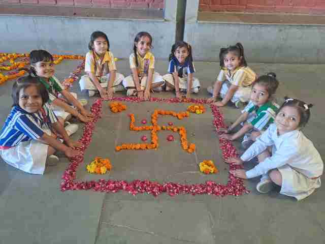 RANGOLI ACTIVITY FOR CLASS UKG -0