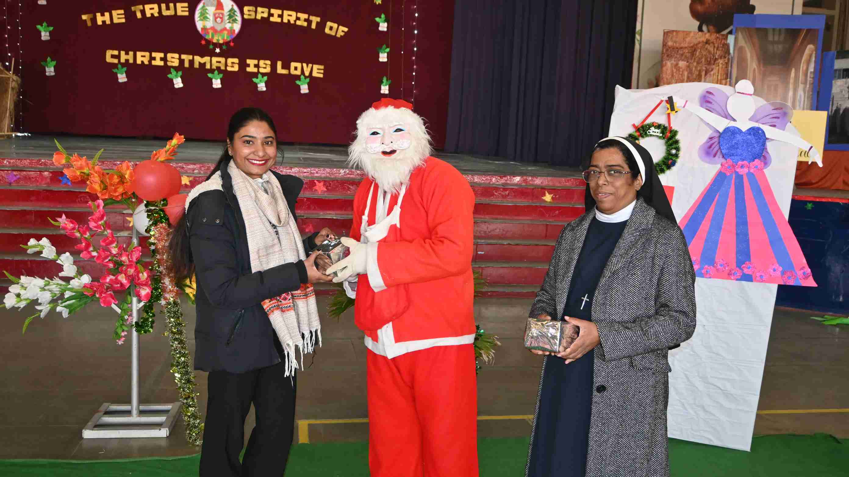 CHRISTMAS CELEBRATION FOR TEACHERS -10