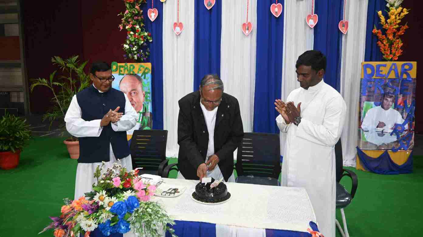 BIRTHDAY CELEBRATION FATHER SELVARAJ PETER -10