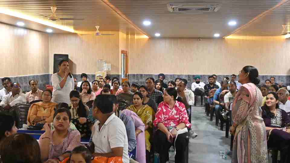 Interaction Session with Parents of class 6th-5