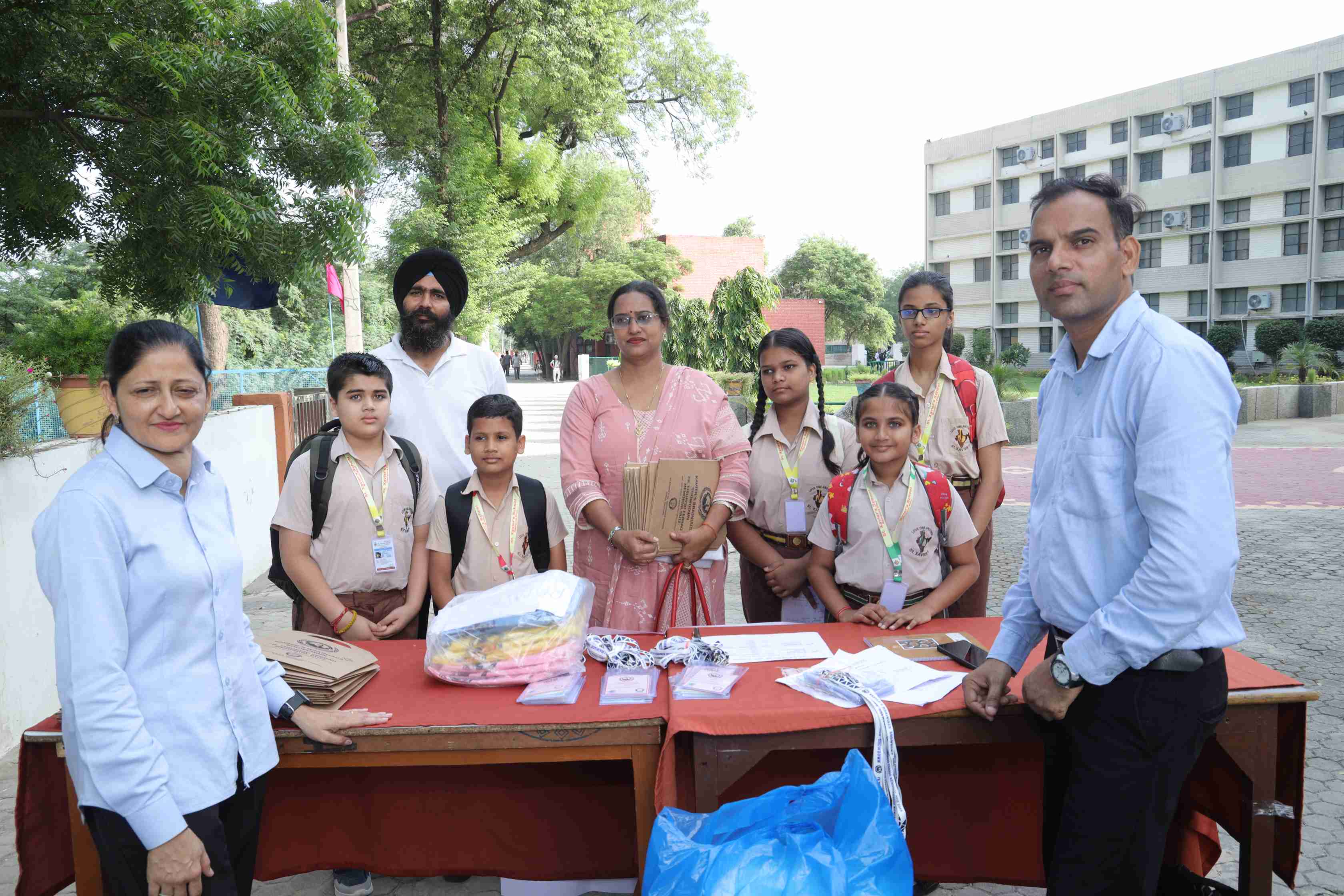 An exciting battle of wits, knowledge, and teamwork. brilliance of young minds. Inter school Quiz Competition.-15