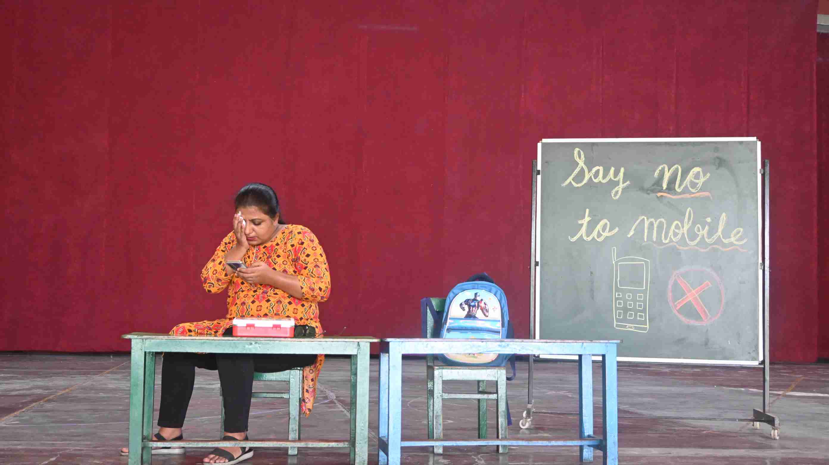 Say No To Mobile LKG,UKG-3